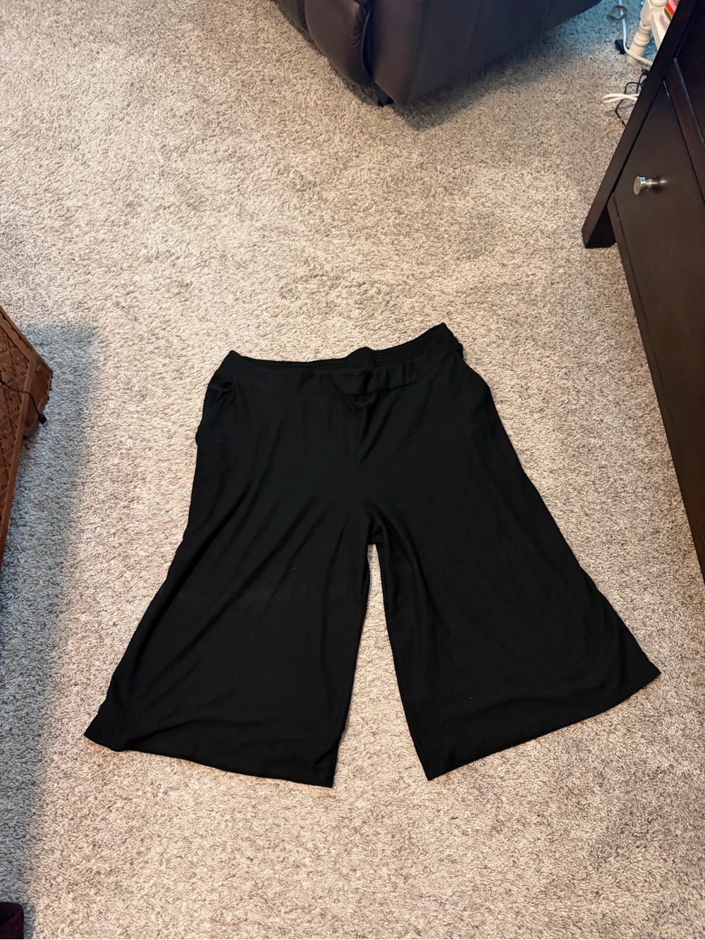 Ava & Viv Black Wide-Leg Gauchos